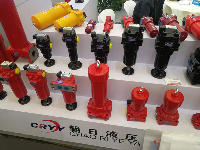 隨著生產(chǎn)制造業(yè)的發(fā)展，液壓配件作為機械的零件之一被廣泛使用，其中液壓配件起著不可或缺的作用，因為是無形的存在，所以容易被忽視，那么，下面跟著遠(yuǎn)征液壓一起了解下液壓配件生產(chǎn)應(yīng)符合技術(shù)和使用標(biāo)準(zhǔn)吧!