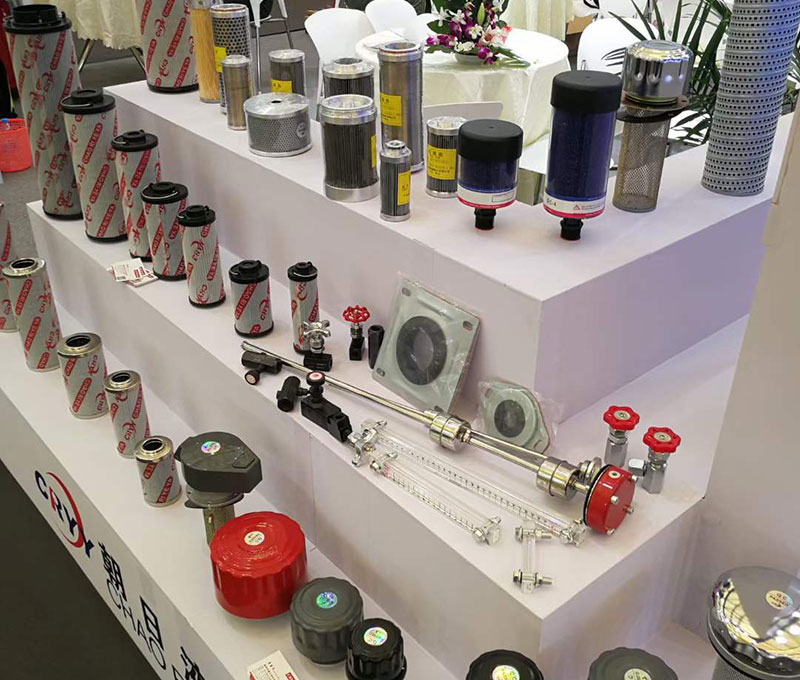 液壓過濾器中常見的就是吸油過濾器、回油過濾器壓力管路過濾器等等，使用過濾器的時候有很多的要求。那液壓過濾器使用有哪些要求？朝日液壓告訴你：